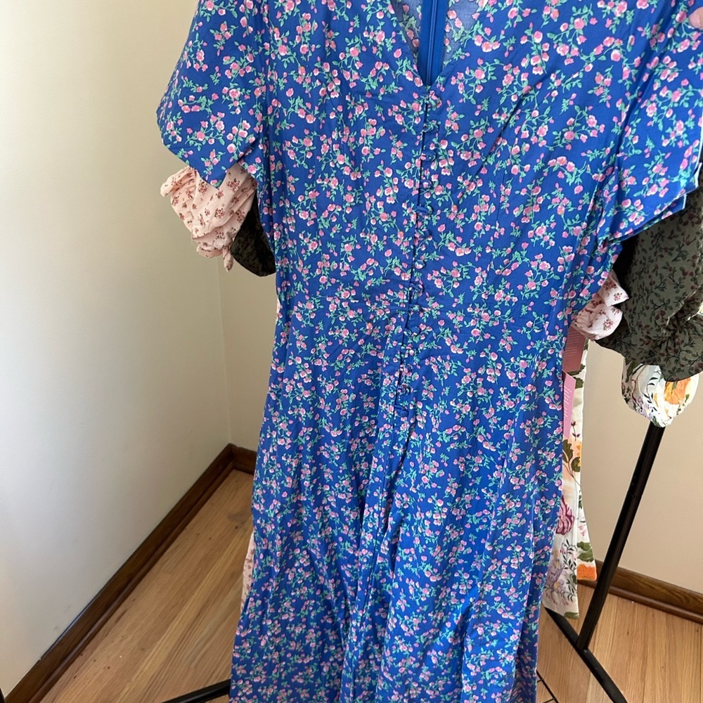 Ivy City Co Allie Floral Midi Dress in Royal Blue NWT Size 10 - Picture 2 of 4